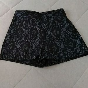 Express Women's Floral Lace Overlay Shorts